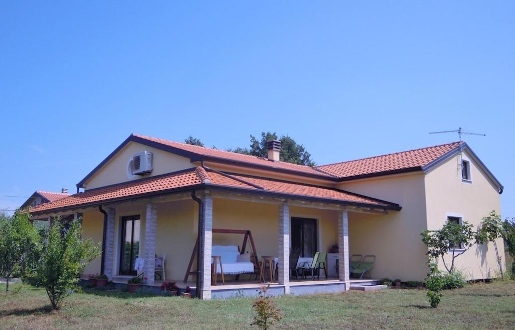 Holiday House Emc 乌马格 外观 照片